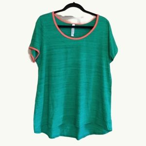 LuLaRoe green tee 2x